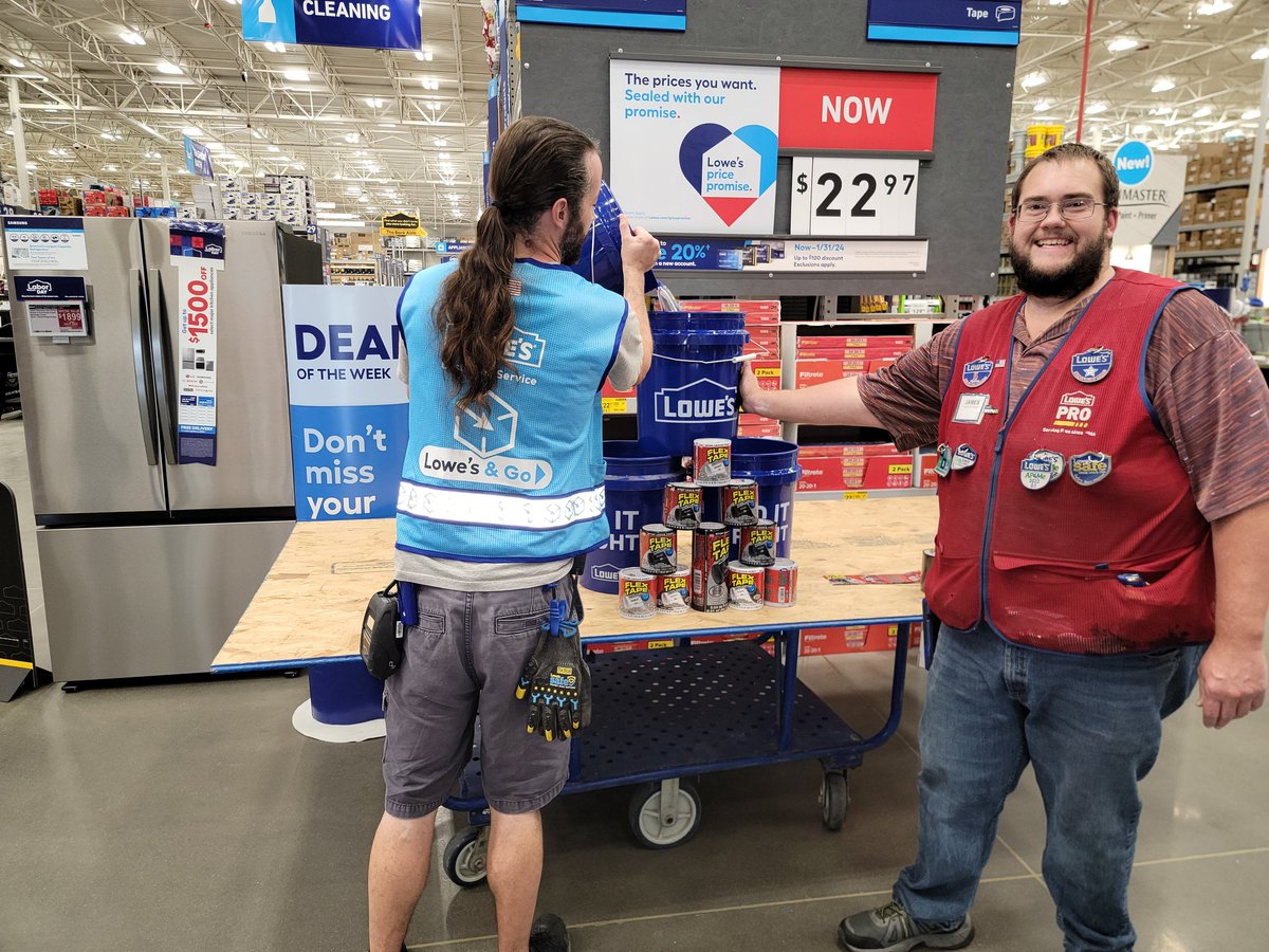 JamesLowes2862's tweet photo. Who said you can't smack a bucket to keep it from leaking.   

Flex seal demos at Zions Crossroads.
@nmcmillan1369 @2862Lowes_Zion https://t.co/BuCHPkOmhy