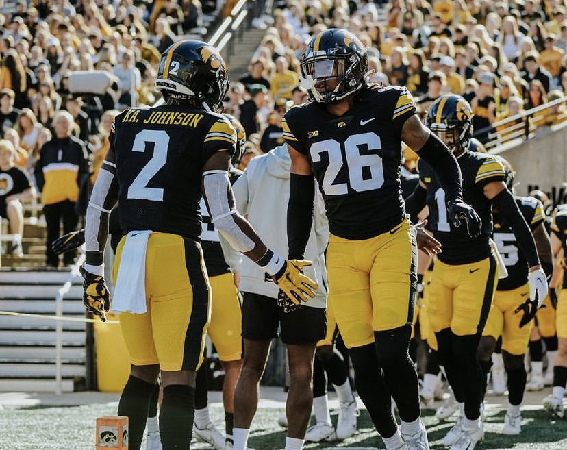 Truly honored and blessed to receive my 2nd Division 1 offer from The University of Iowa!! Go Hawkeyes! 🙏<a href="/TylerBarnesIOWA/">Tyler Barnes</a> <a href="/LadellBetts46/">Ladell Betts</a> <a href="/BlairASanderson/">Blair Sanderson</a> <a href="/CoachRodeBV/">Richie Rode</a> <a href="/CoachVillegasBV/">Dave Villegas</a> <a href="/RodGadson5/">Rod</a>