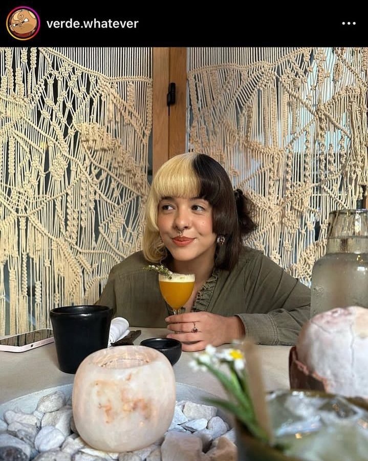 lttlebdybigdick's tweet photo. MELANIE GOT BANGS AGAIN https://t.co/9oW0i0Xftg