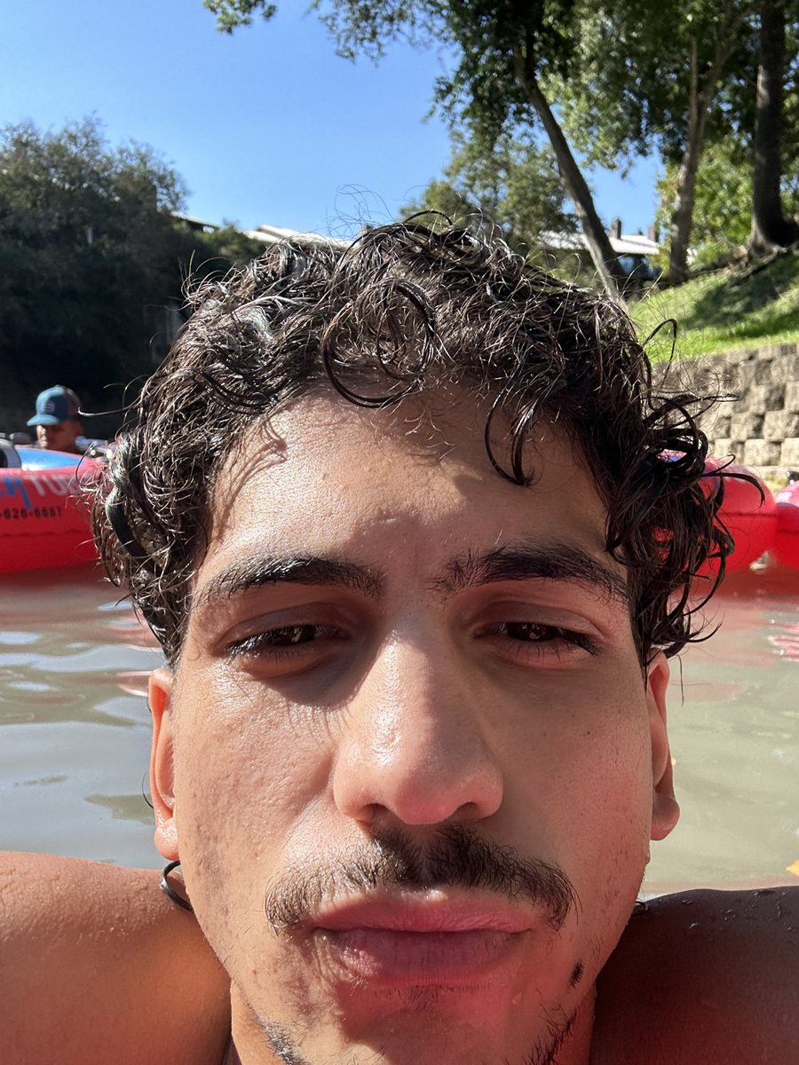 DuxFoote's tweet photo. Haven’t posted on twitter in a while so here’s a little photo dump feat. Luke 🤘🏽 https://t.co/GdmkuYj5wL