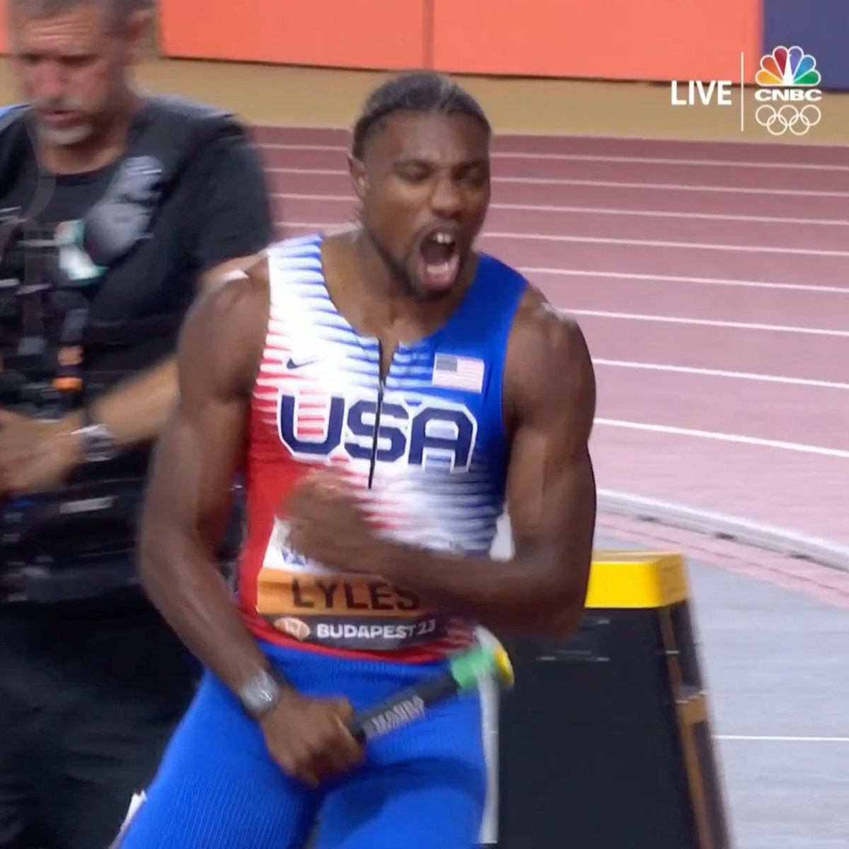 travismillerx13's tweet photo. 🇺🇸Noah Lyles TRIPLE GOLD! 
#WorldAthleticsChamps
🥇100m
🥇200m
🥇4x100m https://t.co/xShaGpFVHp