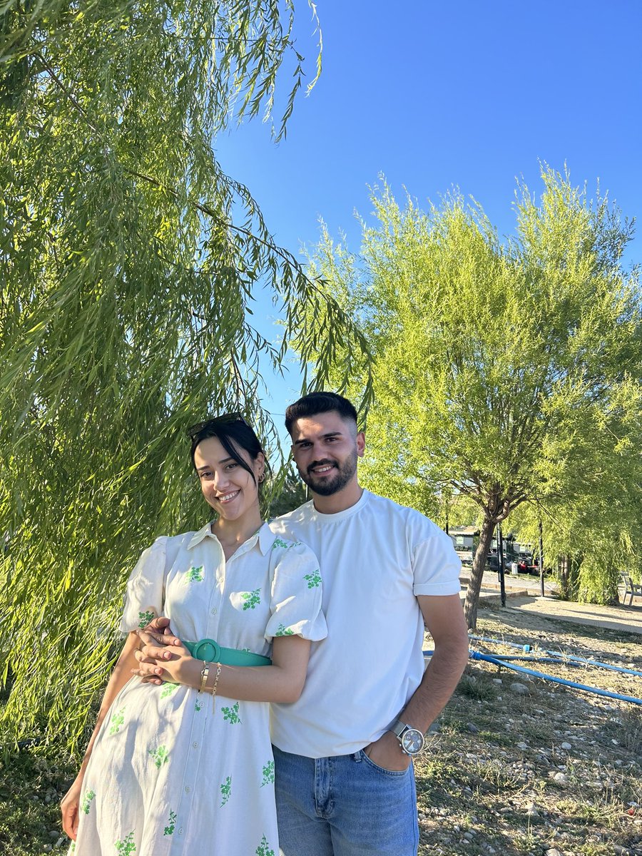 resimcesen's tweet photo. Seninleyken her şey rüya gibi dert yok tasa yok senin olduğun dünyada ve beni iyi ki o dünyaya dahil ettin seni çok seviyorum sevgilim 💚 https://t.co/ewjVUxi5BV
