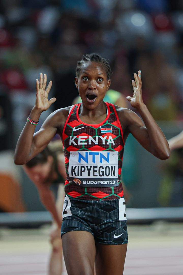 If just a single Repost is hard for you then I don't know what you're doing in Kenya. Faith Kipyegon 🐐🔥