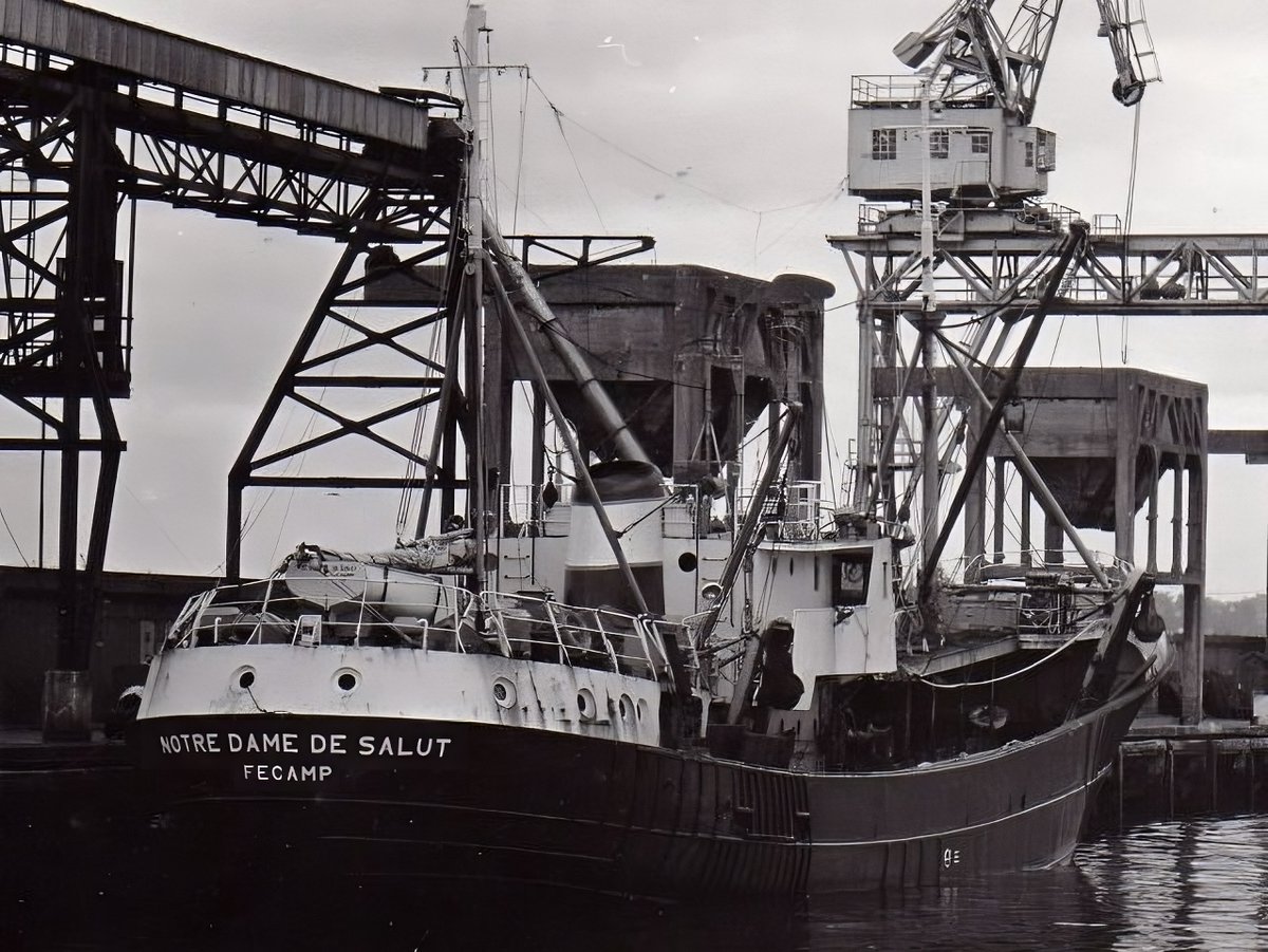 Nuestromar's tweet photo. Cuento: Navegando de Port de Lorient a Mar del Plata en un pesquero (Daniel Molina Carranza): El presente cuento esta basado en una historia real, pero me he permitido con la imaginación agregar personajes y elementos para sazonar… #Destacadas #MarCalmo https://t.co/a4e99Y6OrK https://t.co/rcdjqwTBvL