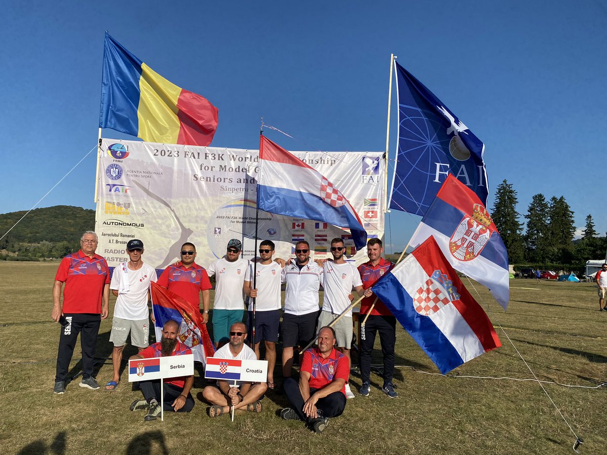 saburinjo's tweet photo. World championship for F3K model gliders is officially opened #serbia #croatia #romania #brasov #f3k #dlg https://t.co/KkWk4jJX6k