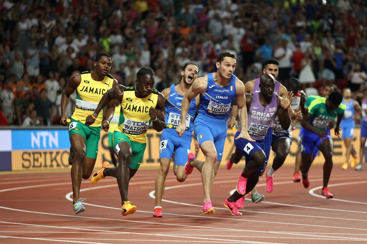 🌍🇮🇹 𝐔 𝐍  𝐌 𝐎 𝐍 𝐃 𝐎  𝐃 𝐈  𝐆 𝐈 𝐎 𝐈 𝐀
Italia 4x100 argento ai Mondiali! #Budapest2023
Foto Francesca Grana/FIDAL