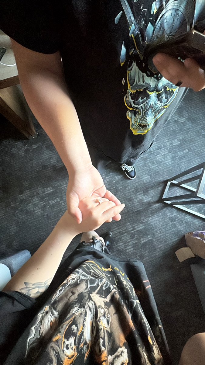 _sabbatz's tweet photo. I got engaged right before the  @Metallica concert!!! ❤️‍🔥💍<3 https://t.co/YgX0PHQNkN