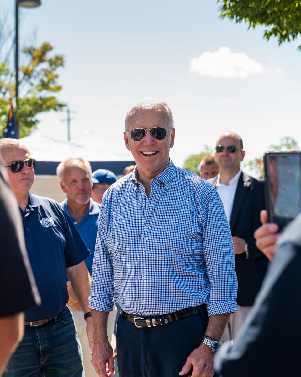 POTUS46Archive's tweet photo. We're getting the job done for the American people – investing in our people, infrastructure, manufacturing, jobs, communities, and ourselves.

For the first time in a long time. https://t.co/R1uhiksN6P