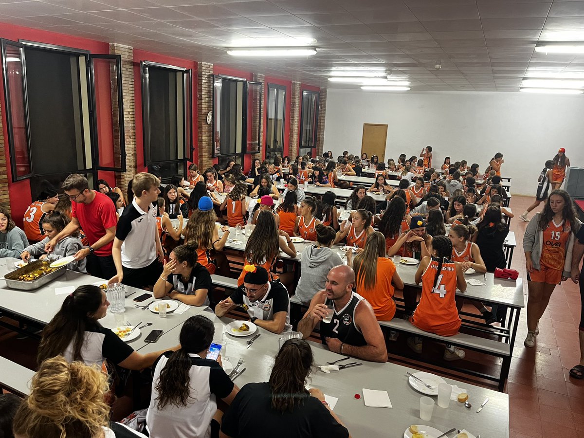 femeniosona's tweet photo. #Stage2023
#ElCollell
#SomFamília
#SomDelFemení
#Osona #Vic #Vicactivat https://t.co/pnmVWGeImc