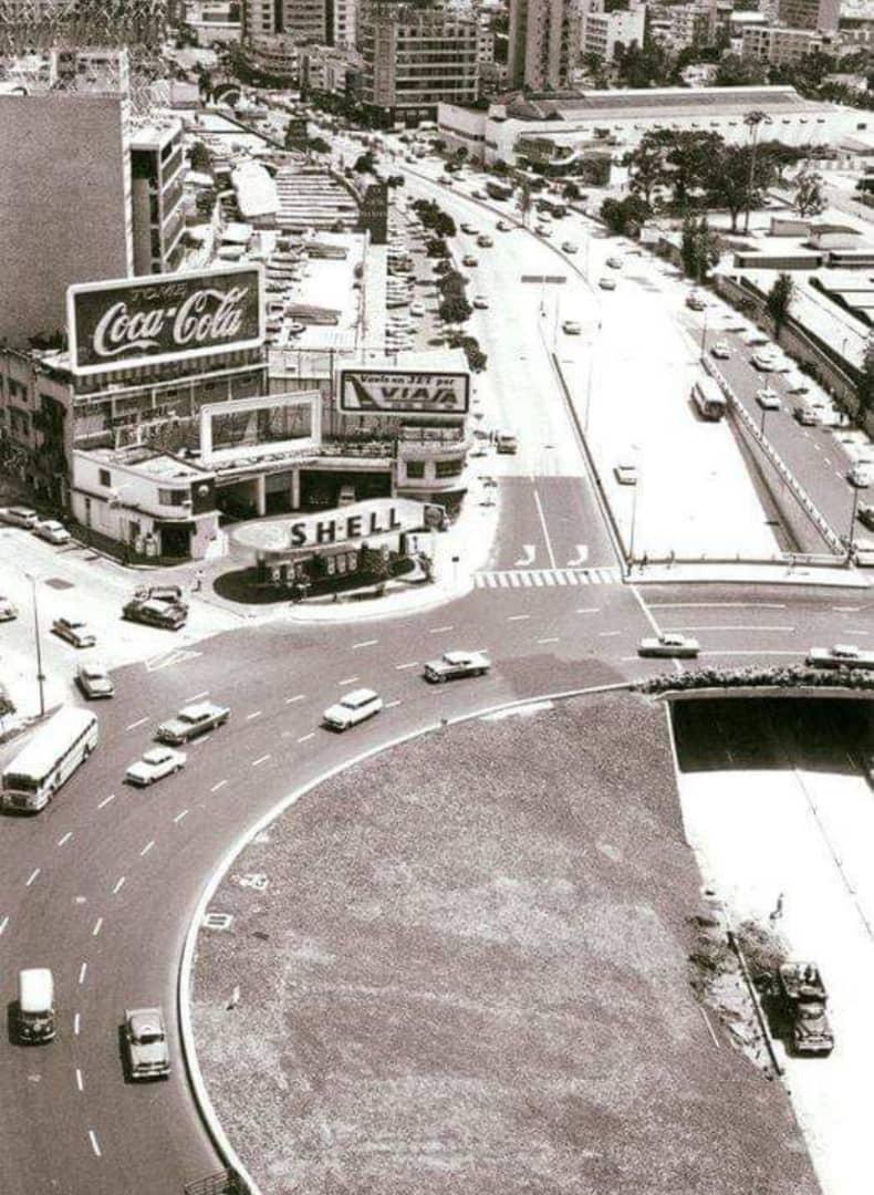 La Gran Avenida y Plaza Venezuela en 1.970.