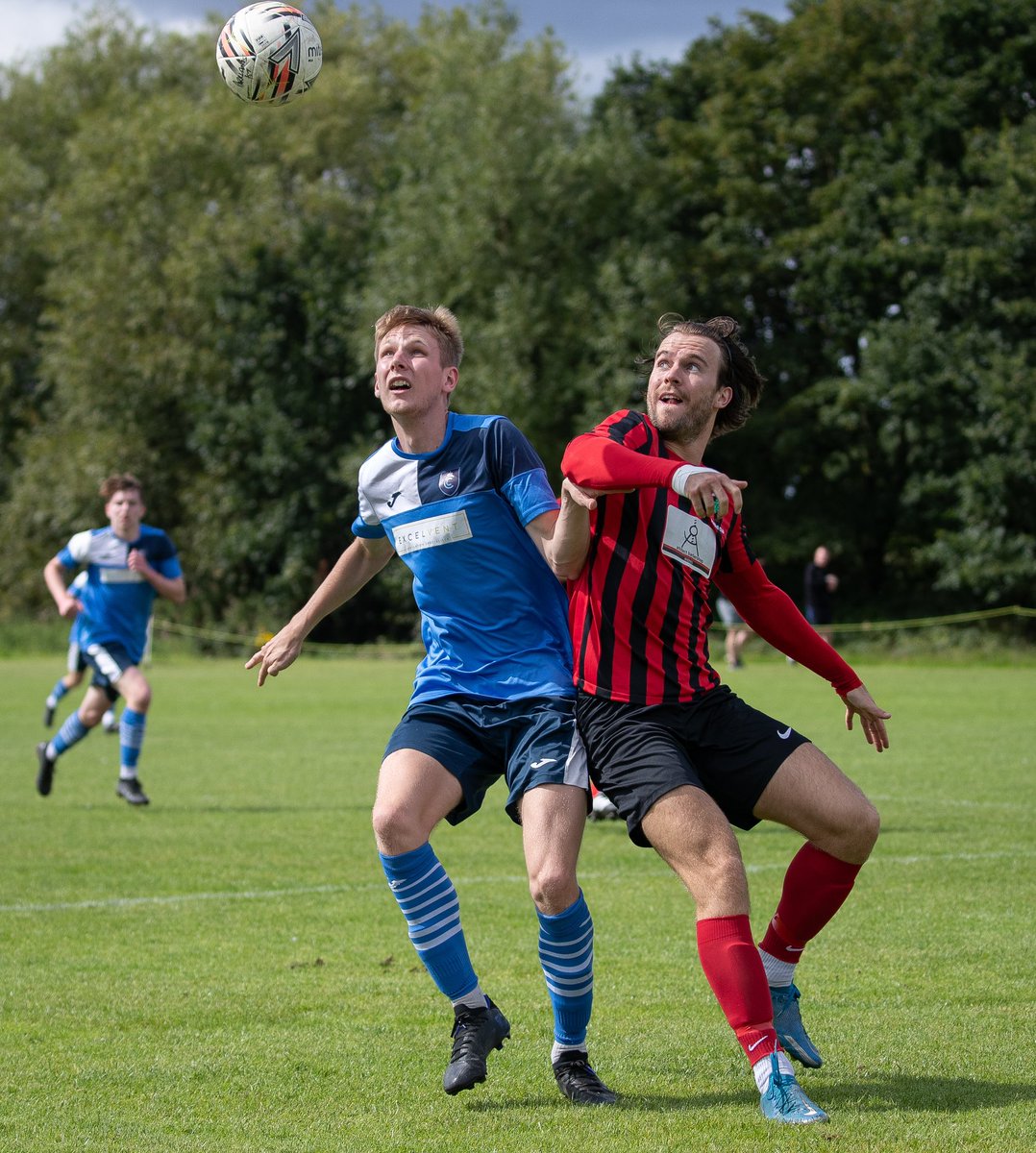 A great win for <a href="/ParklandWidi/">Parklands FC🌳</a> today taking on <a href="/CreweFC/">Crewe FC</a> at home. After a close first half 1-1, Parklands managed to dominate the 2nd half winning 3-1.