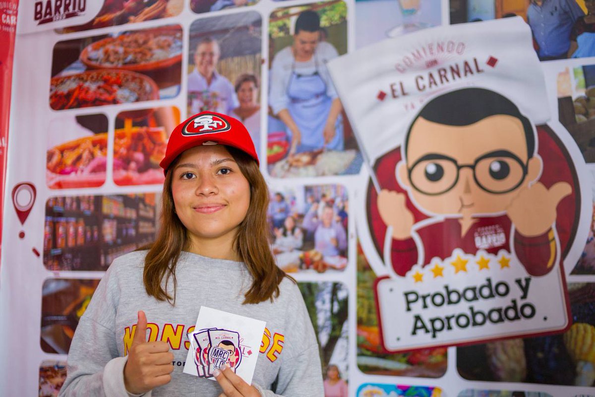 ComeleCarnal's tweet photo. ¡Estamos muy contentos de todo lo que se vivió en la final del Torneo El Carnal del Barrio ⚽!

Recibimos al Carnal @m_ebrard en nuestro stand, convivimos y nos divertimos a lo grande. 🎉👏🎈

#CómeleCarnal #YaSabesCuál https://t.co/IUtjPfaGoy