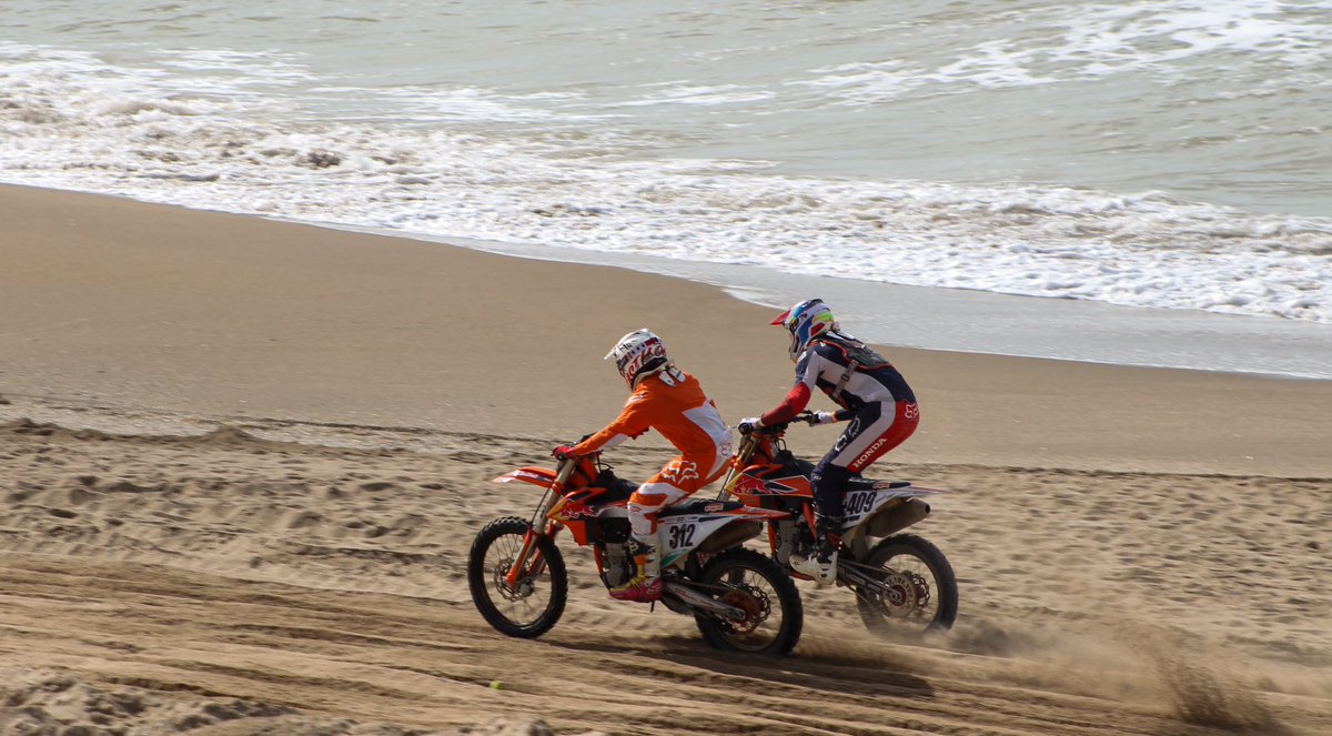 FacuGallego7's tweet photo. Segundo día de @endurodelinvierno en @mardelplata 🏁

Ir a la costa y sacar estos fotones 😍

#enduro #kawasaki #moto #arena #motocross #motocrossrace #motocroos #motoclube #race #racing #motorcycle https://t.co/vEb7iePN4g