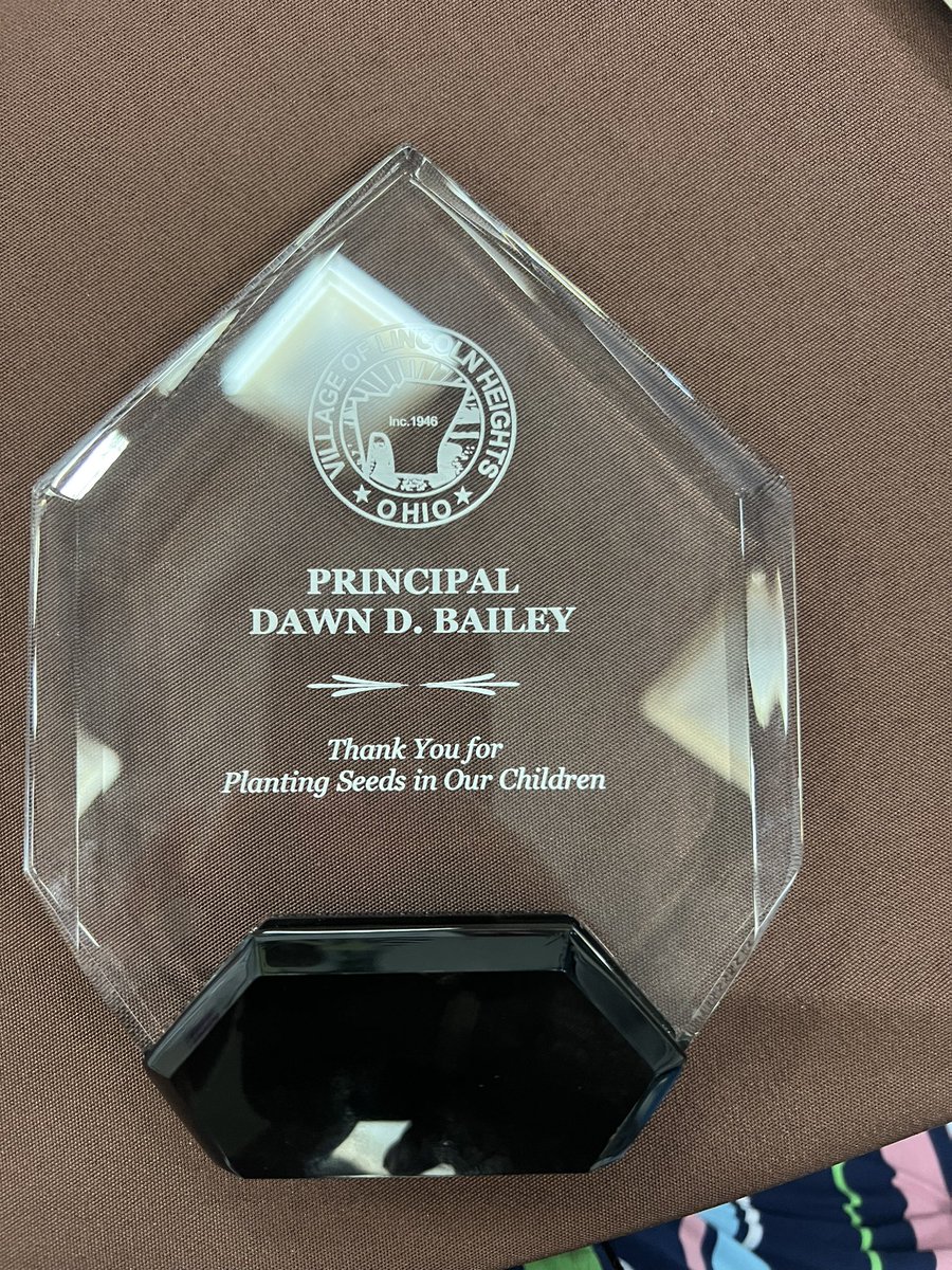 crookbailey2013's tweet photo. Today there was a surprise twist during the annual Mayor’s Prayer Breakfast. The VOLH recognized me for the work I put in, not just in the school building, but also in the neighborhood! I appreciate the recognition and the love that has been shown to me! @PCSDViking #AAGV https://t.co/npk02VYgoH