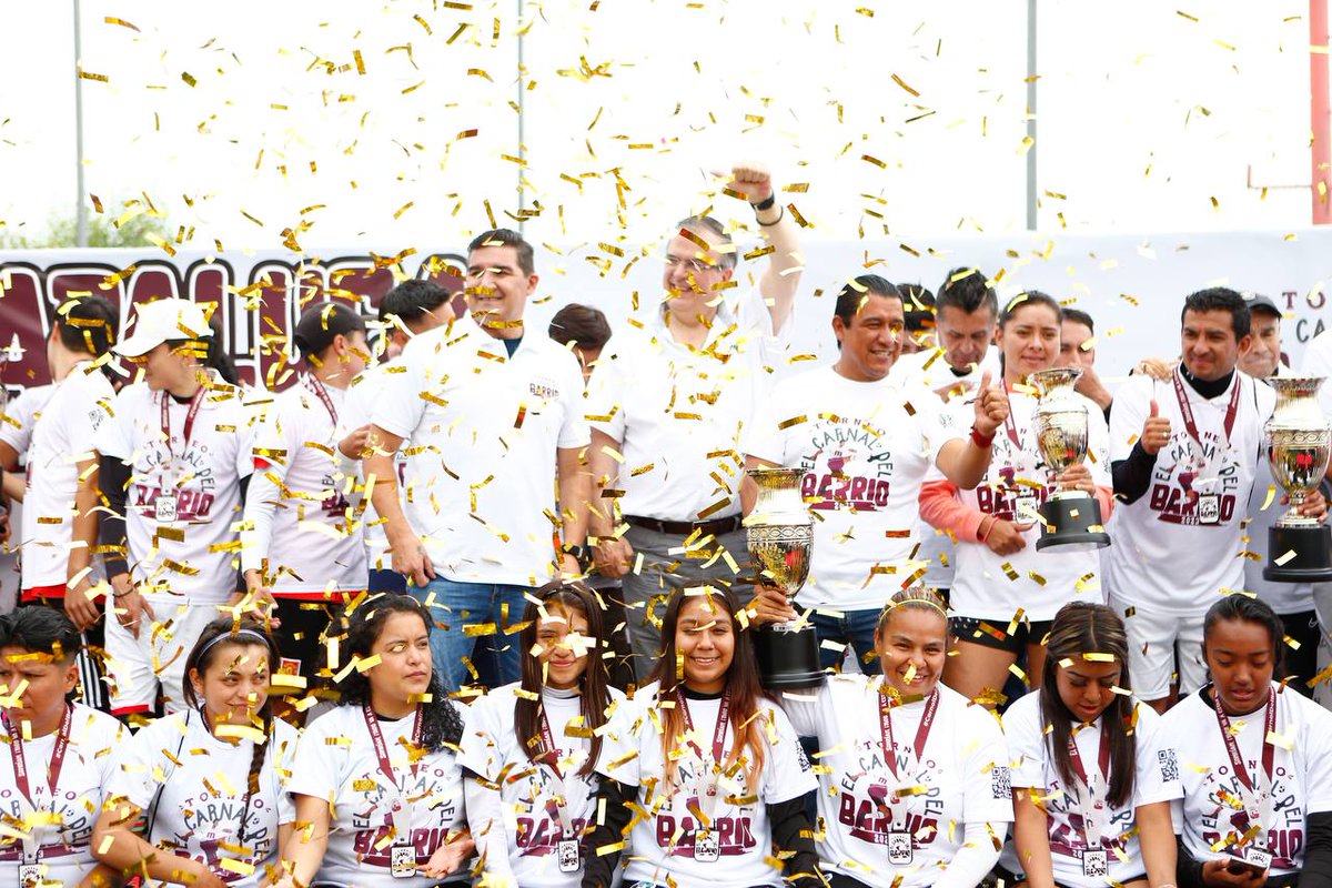 ComeleCarnal's tweet photo. ¡Felicitamos a los ganadores de este torneo que se creó con el objetivo de fomentar la salud a través del deporte! 🏆 https://t.co/kf4gl25EUA