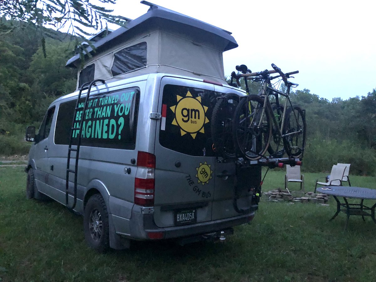 gmbusbus's tweet photo. GM ☀️🚐 and Happy Weekend!

What are you doing with the rest of summer??? https://t.co/799koZELxS