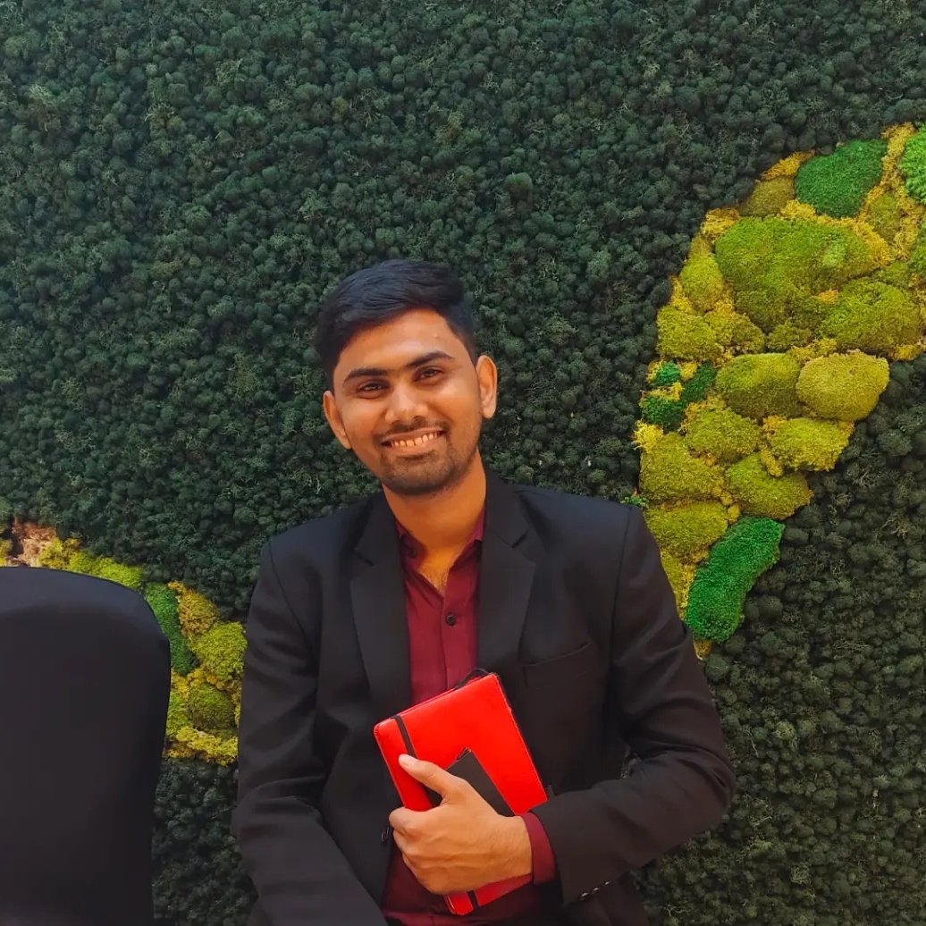 khalid_mayana's tweet photo. #NewProfilePic https://t.co/QBwfJWHKjx