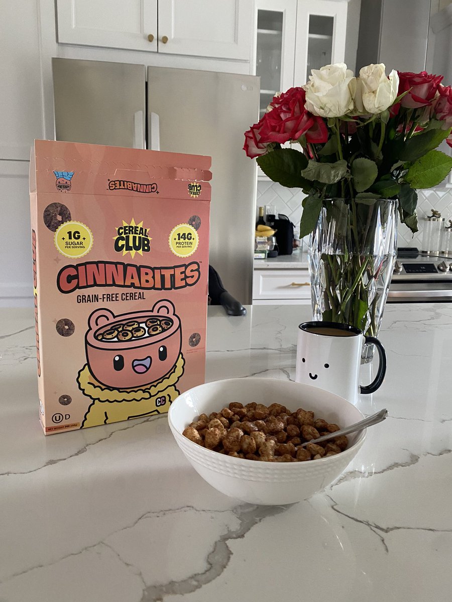 alfineous's tweet photo. Just killed a box of cinnabites!!! Thank you @cerealclubnft it was delicious! #bowlish

#ETH #NFT #cereal https://t.co/QNkMdLddHH