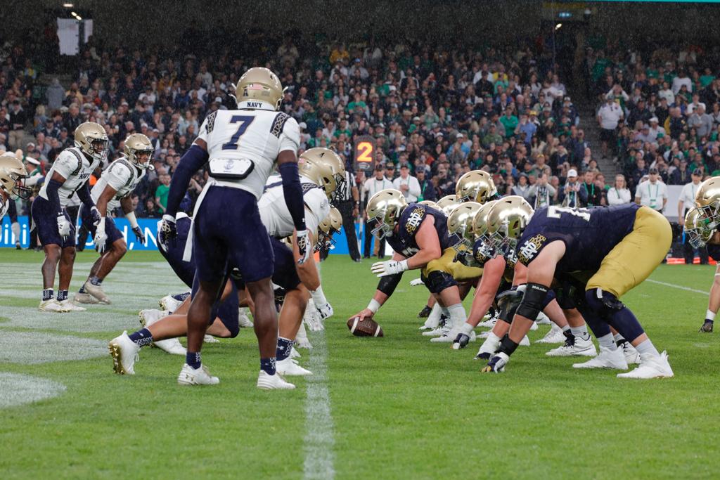 UPMCinIreland's tweet photo. Fantastic scenes and atmosphere tonight at @AVIVAStadium for @cfbireland with @NDFootball  versus @NavyFB. We are honoured to be a partner of this amazing and memorable event. #MuchMoreThanAGame | #TouchdownIreland
#NotreDame #Navy #LifeChangingMedicine https://t.co/igw0BHv8Sd