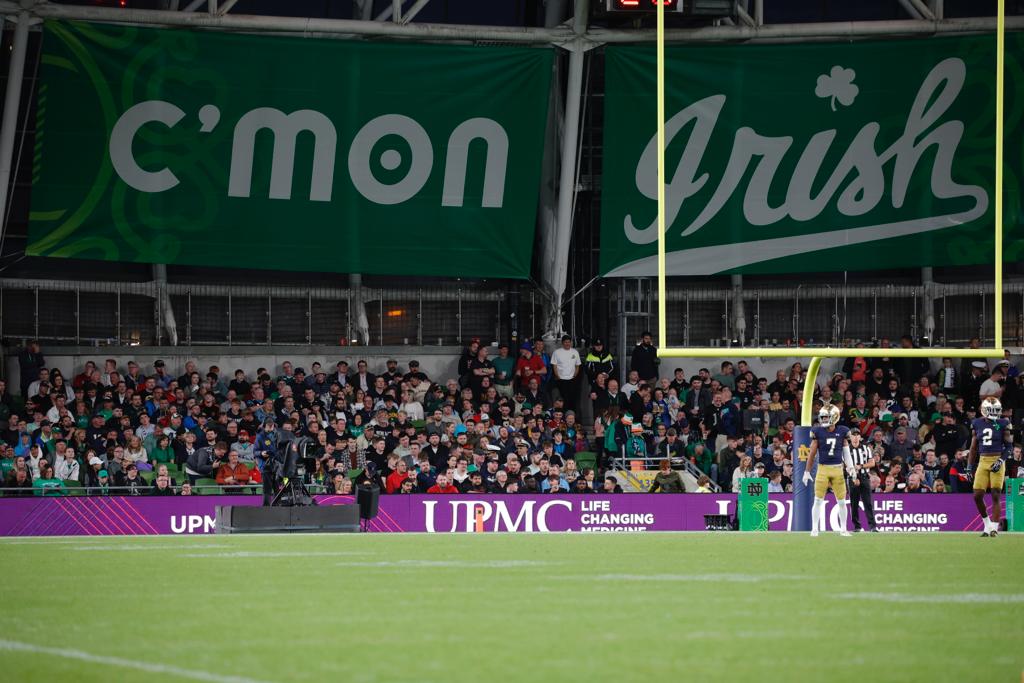 UPMCinIreland's tweet photo. Fantastic scenes and atmosphere tonight at @AVIVAStadium for @cfbireland with @NDFootball  versus @NavyFB. We are honoured to be a partner of this amazing and memorable event. #MuchMoreThanAGame | #TouchdownIreland
#NotreDame #Navy #LifeChangingMedicine https://t.co/igw0BHv8Sd