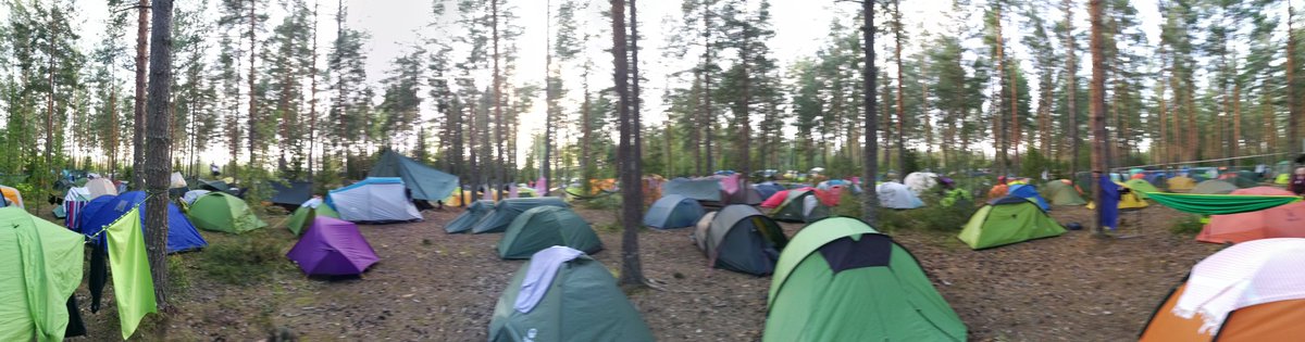 Miten järjestetään menestyneesti kv-partiomatka? Case-esimerkkinä Sør66-partio- ja vaellusmatka Norjaan -työpaja #johtajatulet'lla pidetty. Aktiivinen yleisö! Ehdin käyä n. 1/8 mitä ois halunnu kertoa ja keskusteluttaa.
Nyt päivän pajoilta omaa telttaa kohti.  #partioscout #sor66