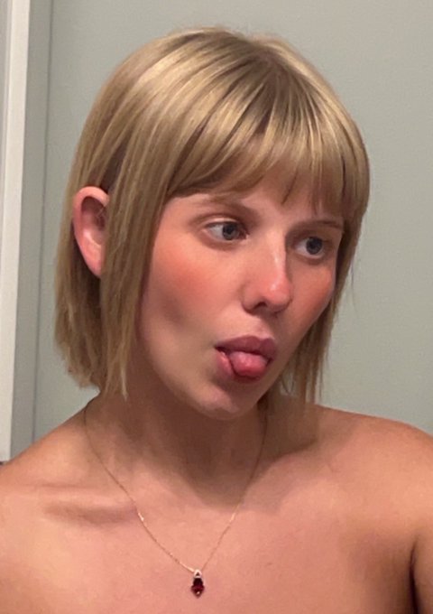 They call me the midnight barber https://t.co/LuyPlQRiCi<a href="/tag/starwars"class="tags"><span>#starwars</span></a>