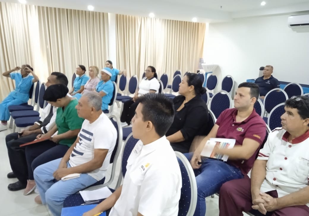 MinecOficial's tweet photo. #Entérate 📣|| En el municipio Mariño del estado Nueva Esparta se llevó a cabo el taller de "Manejo de Desechos y Residuos Sólidos" y también se realizó la formación de #METRAS, a través de temas ambientales que impulsan el cuidado y la preservación de la #MadreTierra. https://t.co/J5kWjmj5Wy