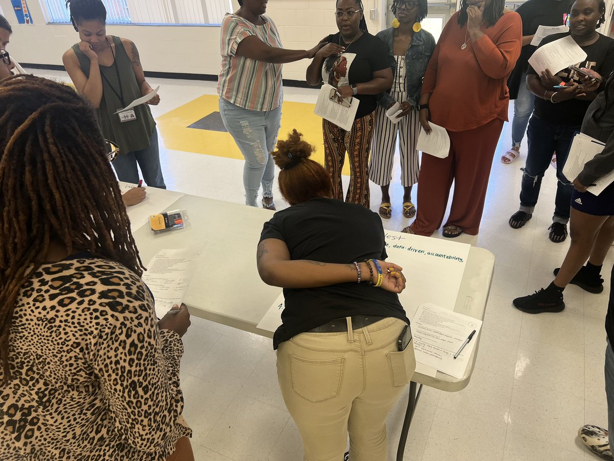 robininhampton's tweet photo. Finishing Saturday building understanding of leveraging relationships for success! @TermerionMLakes @HenryCountyBOE #MoreLearningHCS https://t.co/WNvHd23fJE