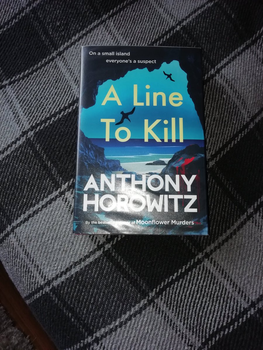 Treysadventure's tweet photo. A Line to Kill by the amazing @AnthonyHorowitz is our #larne book club monthly read.
Half way through and I can't put it down, looks like I'll be getting his other books on Monday from the Larne Library 😊

#BookClub #crime #booklovers #readingcommunity #fiction #BookReview https://t.co/wiKQtQVYTX