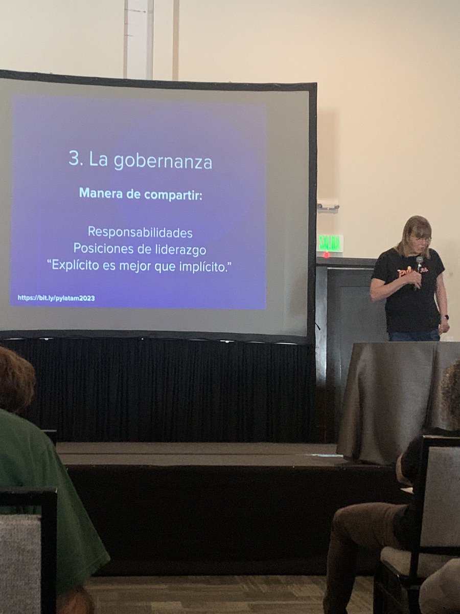 ramrodo's tweet image. Cómo crear y cuidar una comunidad por @NaomiCeder en #PyConLatam2023:
1. Visión, misión y pasión
2. Las personas: Espacio seguro. Invitarlas personalmente.
3. La gobernanza: Roles y responsabilidades

#PyCon #PyConLatam