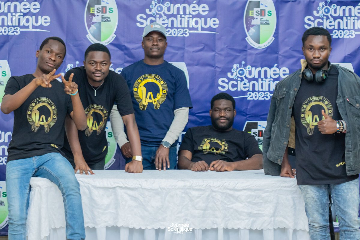 ourworldtkpl's tweet photo. C'était pour nous un honneur d'assurer la couverture médiatique de la Journée Scientifique 2023 organisée par Ecole Supérieure d'Informatique Salama(ESIS). https://t.co/UcMAgu7wRi