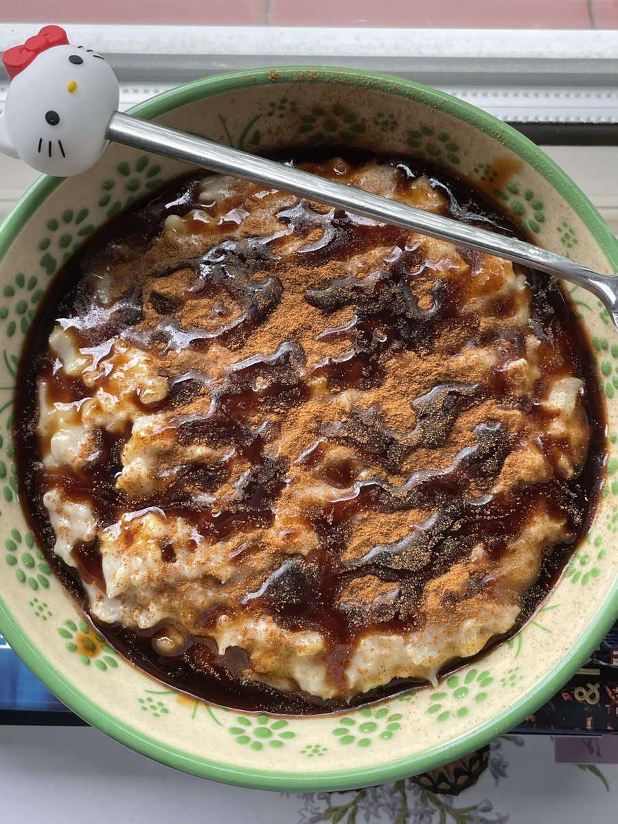 graciesbakes's tweet photo. cinnamon and date syrup oats ^__^ https://t.co/Lzzr1p7RYp