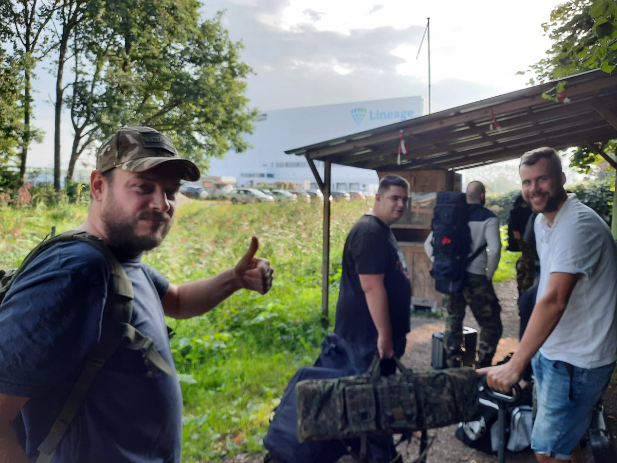 gamb251's tweet photo. Balls And Arrows Lelystad

#ballsandarrows
#airsoft https://t.co/aaYEI7WdG9