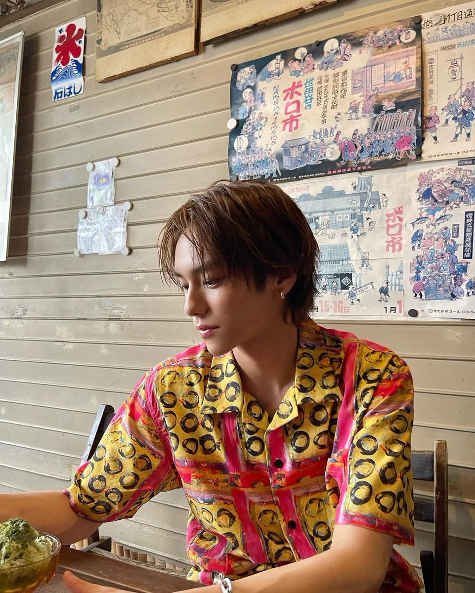 bkriri_2's tweet photo. カレンダーのオフショいっぱいありがと😭✨個人的にヒョウ柄シャツがむちゃくちゃ刺さったよ🐅カッコいい!イケメン過ぎた🤦
#山下幸輝 #カレンダー
#1WeekChallenge https://t.co/kyLoZyZAwi