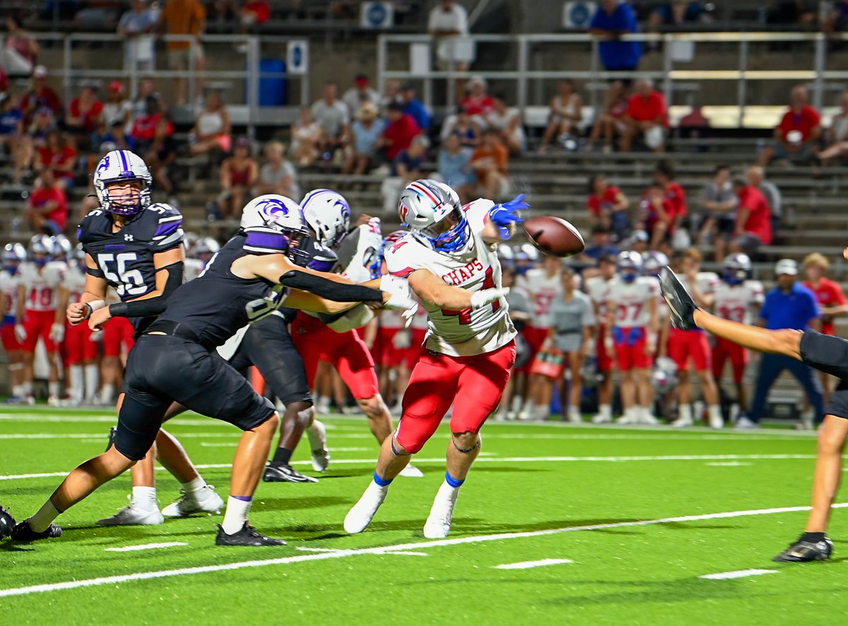 324Sports_'s tweet photo. @Westlake_Nation -vs- @RPHS_FB 
@WilhelmBrody @NathanAcosta_ @quincy_drummer 
@RP_PantherPride @RPHS_Panthers 
More pictures available:
https://t.co/QAW5EzMVGw
 Video Highlights:
Link in Bio to YouTube and Instagram!! https://t.co/PDRKuE46wy