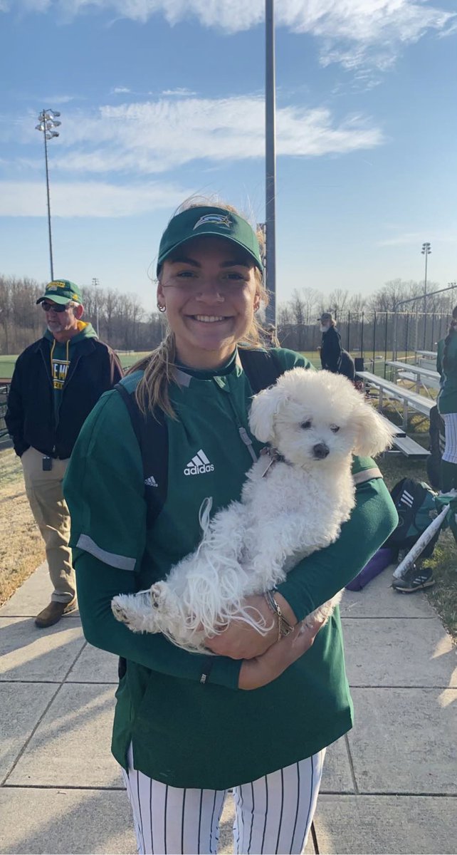 MasonSoftball's tweet photo. In honor of #NationaDogDay, here’s a thread of our Patriot boys and girls 🐶🐕🐾🦴 https://t.co/4eY7q1Hvxq