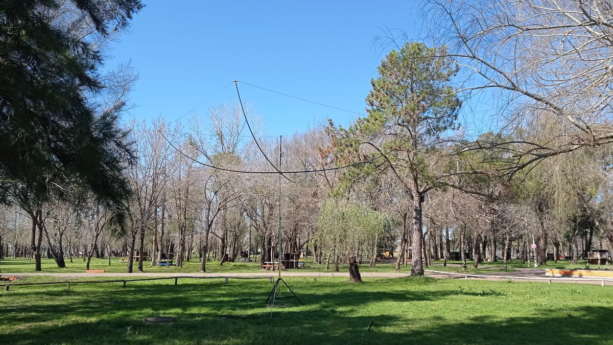 RCU_CX1AA's tweet photo. Desde Paso de los Toros estación CX90RCU 90 Aniversario del Radio Club Uruguayo @RCU_CX1AA #hamradio https://t.co/ICJPXJqb3U