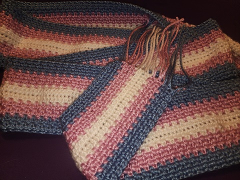 MC_Etching's tweet photo. Next booth holds the beautiful crochet work of
@the_phoenixpath

Stock items available as well as custom commissions! Scarfs, blankets, cozies and more!  You can find their wares at https://t.co/m8btTJz3gT https://t.co/fUMj2RT2bX