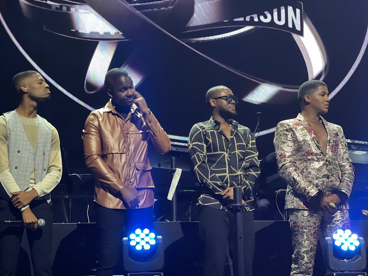 nomvula98's tweet photo. Letssssss start voting for our boy #TeamFaith #IdolsSA https://t.co/p3vJQZlQGL