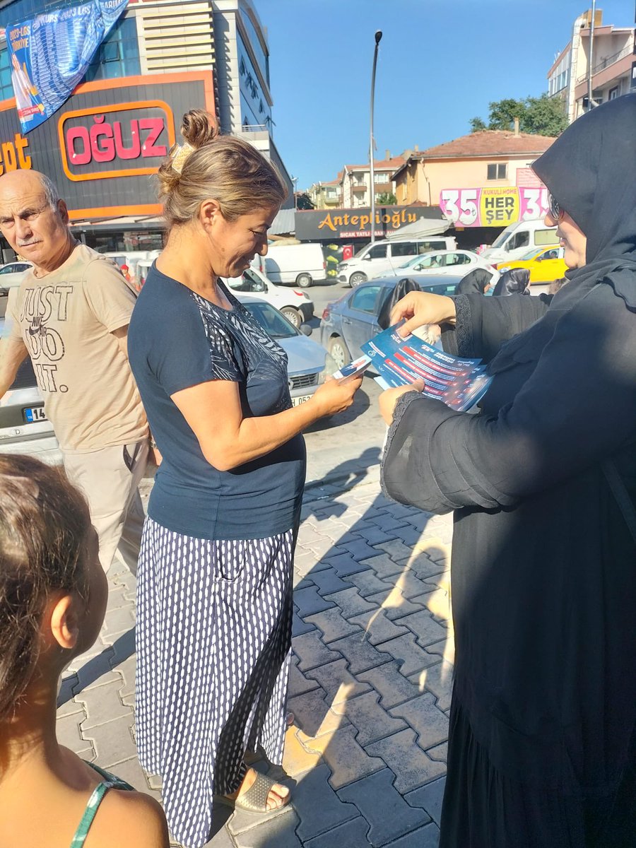 BTPAnkaraGenc's tweet photo. “Bağımsız Türkiye” rüzgarı bugün Altındağ Hüseyingazi Meydanında esti. Ankara Gençlik Kolları olarak yoğun ilgi gösteren halkımıza teşekkür ederiz.

Bu ülkeyi Genel Başkanımız @huseyinbas_BTP ile bizler kurtaracağız! 

#varbihayalimiz #gençlerhalleder https://t.co/VDBRq5qEN0