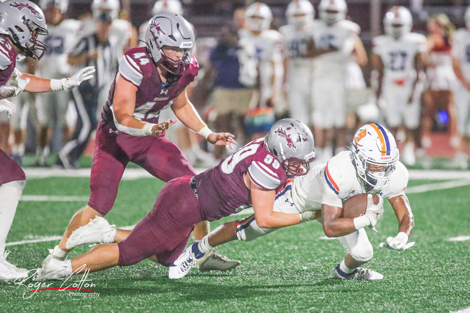 RogerCottonPics's tweet photo. @CHSDragonFB  -- RING THE BELL!   2-0 for the season.   Varsity pics vs Beech are posted!  

https://t.co/5XDd6jAOGb https://t.co/mfnmIyM6kk