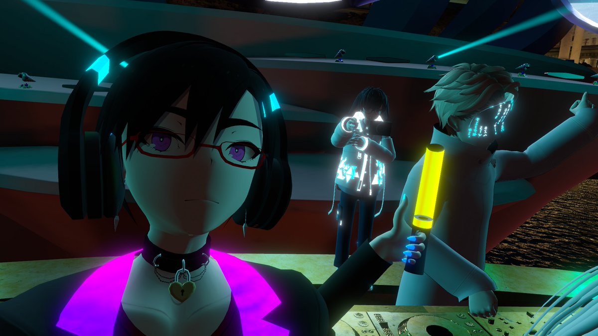 destiny_man235's tweet photo. Day 1 of @FestSly was the most fun I've in VRC in a long time. Shout out to @windwardvr for the amazing set you put on dude. #FRONTROWGANG #slyfest2023 https://t.co/EBhT1cbjoW
