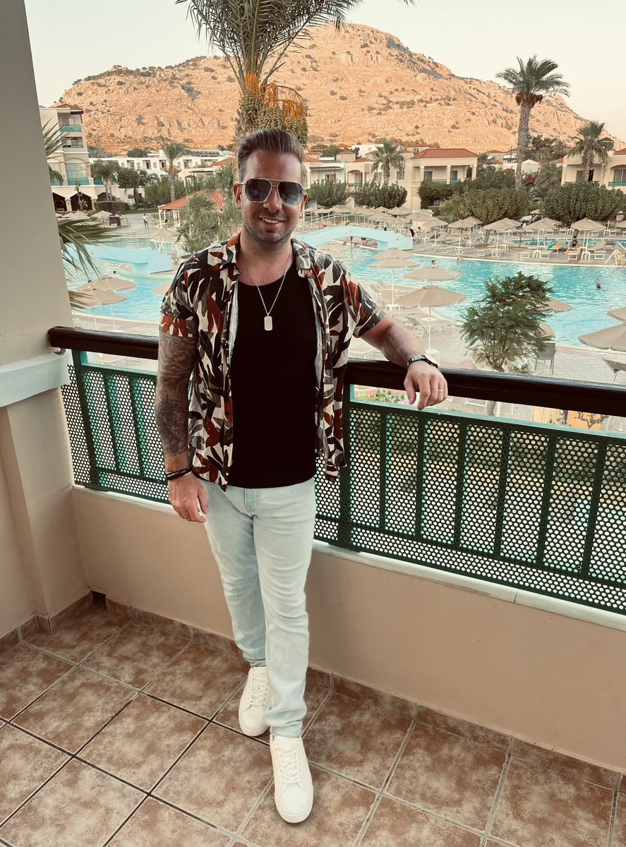 Ryan Taylor tweet media