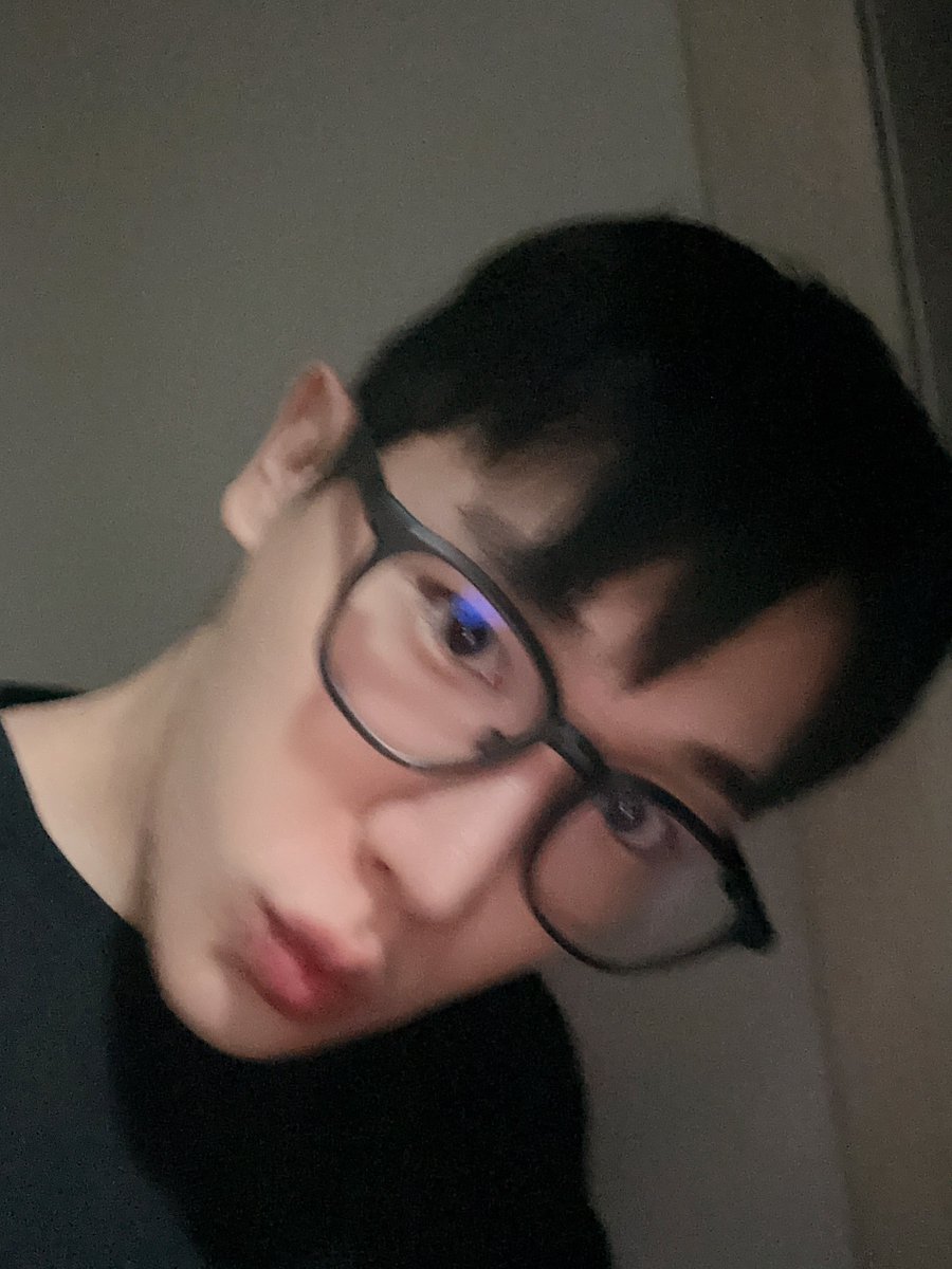WonhoSupport's tweet photo. 230826 | فانكافيه

🐰: وينيز ماذا فعلتم اليوم؟
🐰: كنت في موعد مع أمي
🐰: أنا في غرفة أخي الصغير الان، ماذا عن الوينيز أين أنتم

©️: WONHO_GLOBAL
#원호 #WONHO #وونهو https://t.co/0dIDAIeESk