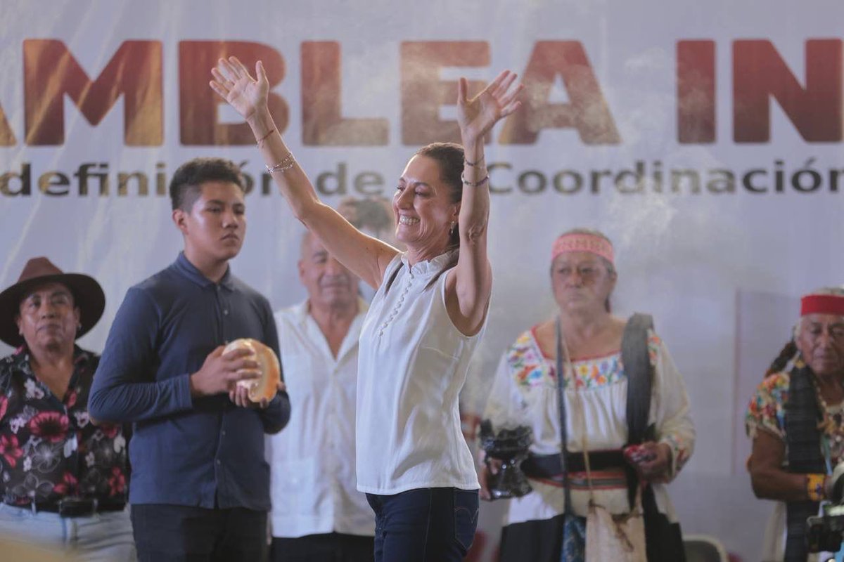 No hace falta ser analista político para entender por qué en México #VamosconClaudia ❤️ 
#Claudiadores