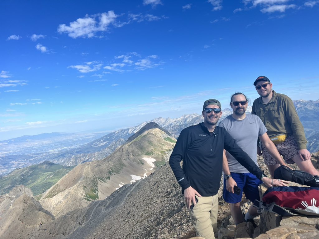 kwduclos's tweet photo. GOOD MORNING! #DangerousMorningsCrew #MtTimp https://t.co/560JHMV0Yy