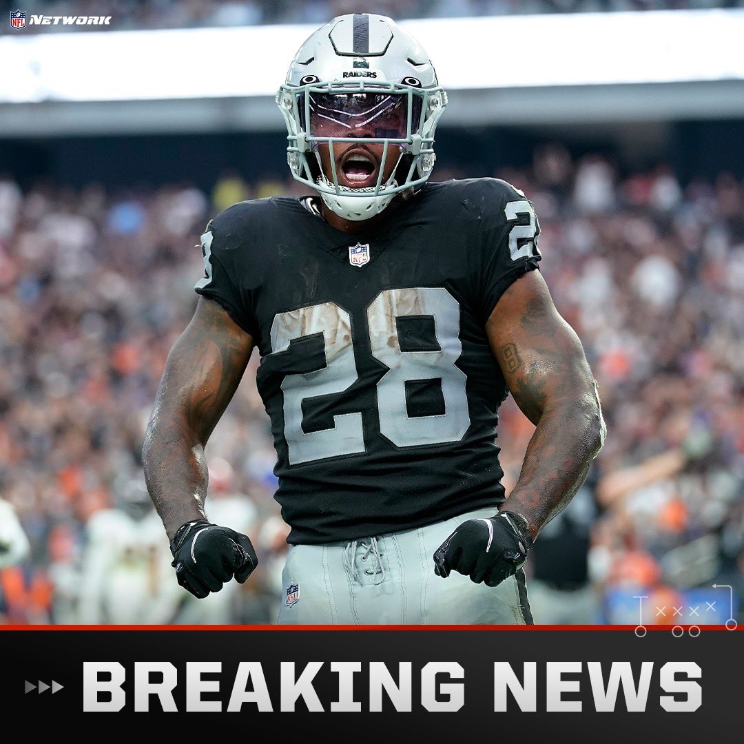 TomPelissero's tweet photo. The #Raiders and star RB Josh Jacobs have agreed to terms on an upgraded one-year deal worth up to $12 million, sources tell me and @RapSheet.

Jacobs and his agent Chad Wiestling flew to Las Vegas this week to meet with team officials. Now, the NFL rushing champ is coming back. https://t.co/NogMZlUwCh