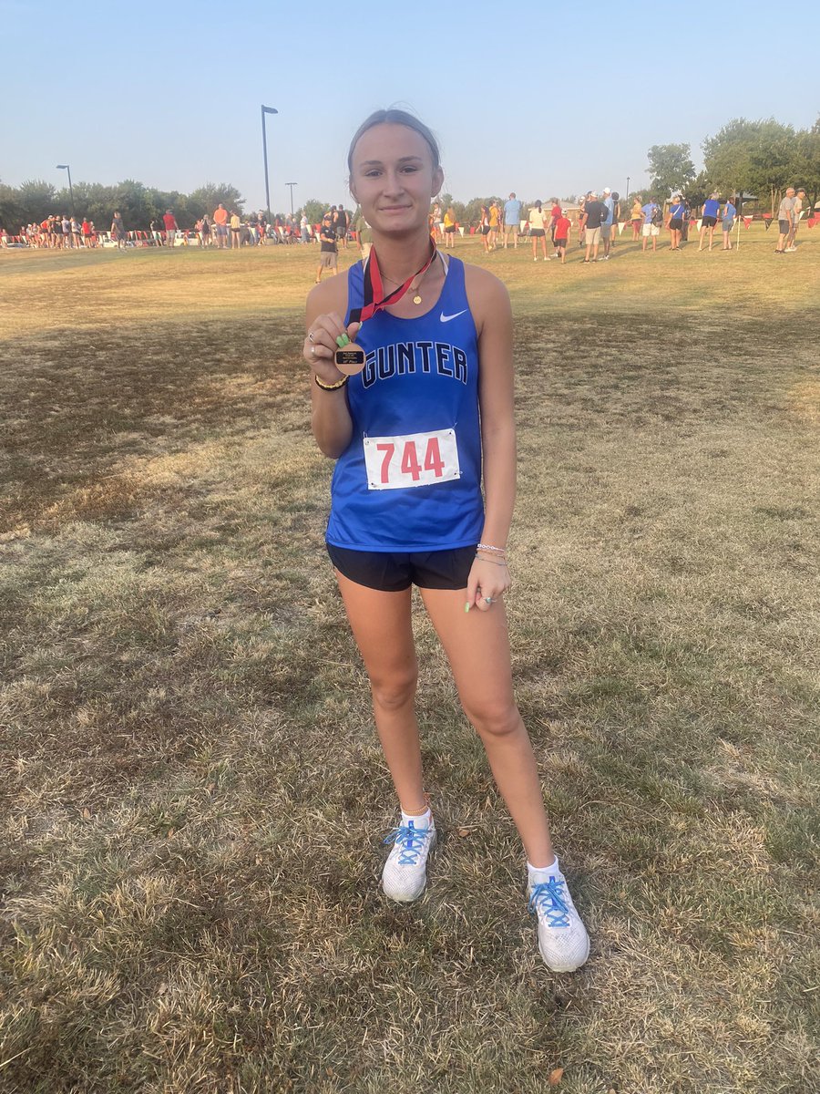 xc_gunter's tweet photo. Congrats to our medalists at the Texoma Christian Meet this morning!
βοΈ Liv Thomas - 10th
βοΈ Brody McDonald - 3rd
βοΈ Raiden Windlow - 9th
It was HOT, but they crushed it!! Weβre excited about this season!!!
#runforeachother #tpw https://t.co/NDY4frN08R