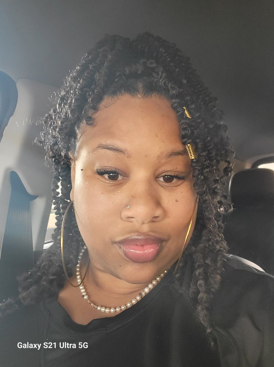 DeeBo59's tweet photo. The way I love this woman is absolutely stupid! But I love it here 🥰😍
#Brandom https://t.co/qY7iMZ3tCi