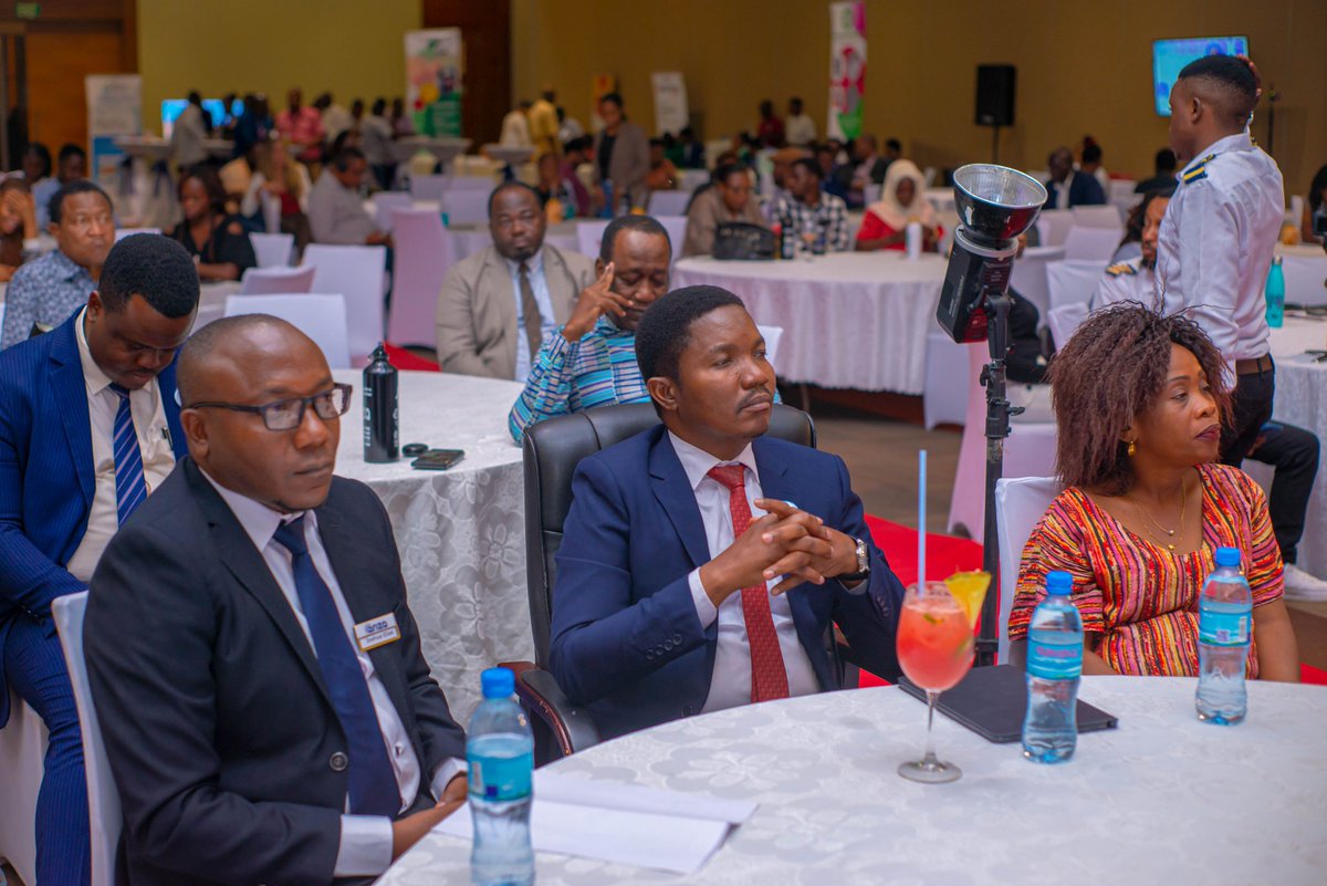 RobhinEdson's tweet photo. Science Innovation and Agricultural Revolution. 

In frame is Minister of State in the Vice President Office Union and Environment @selemani_jafo 

Courtesy of @PixelsProFilms https://t.co/U4hn5azPcg